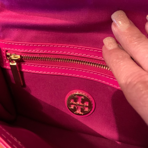 EUC TORY BURCH BARBIE PINK fuchsia/pinkCROSSBODY/CLUTCH - Picture 9 of 10
